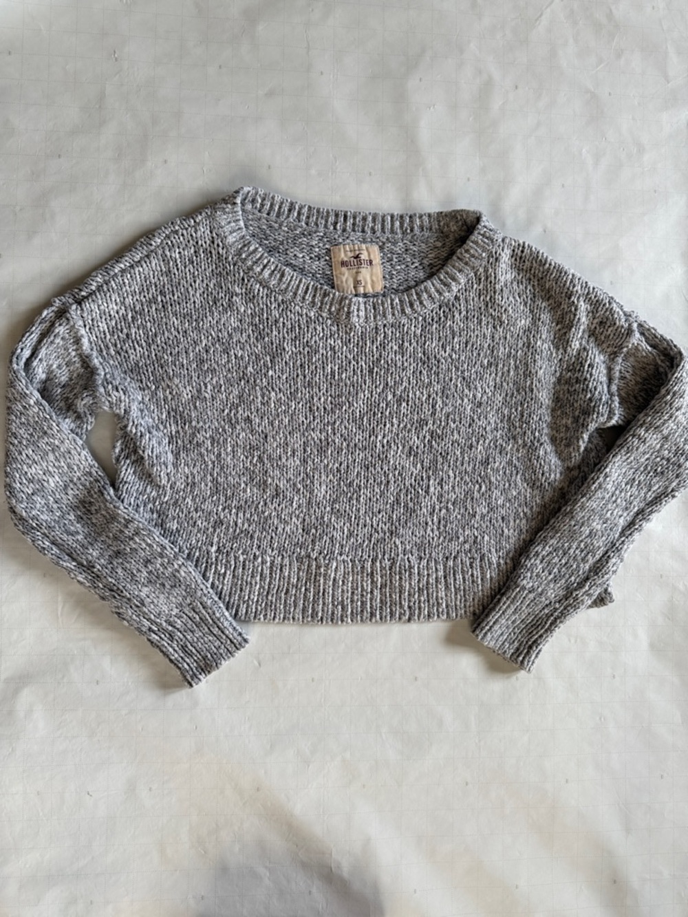 Hollister Gray Marled Cropped Sweater - Size XS